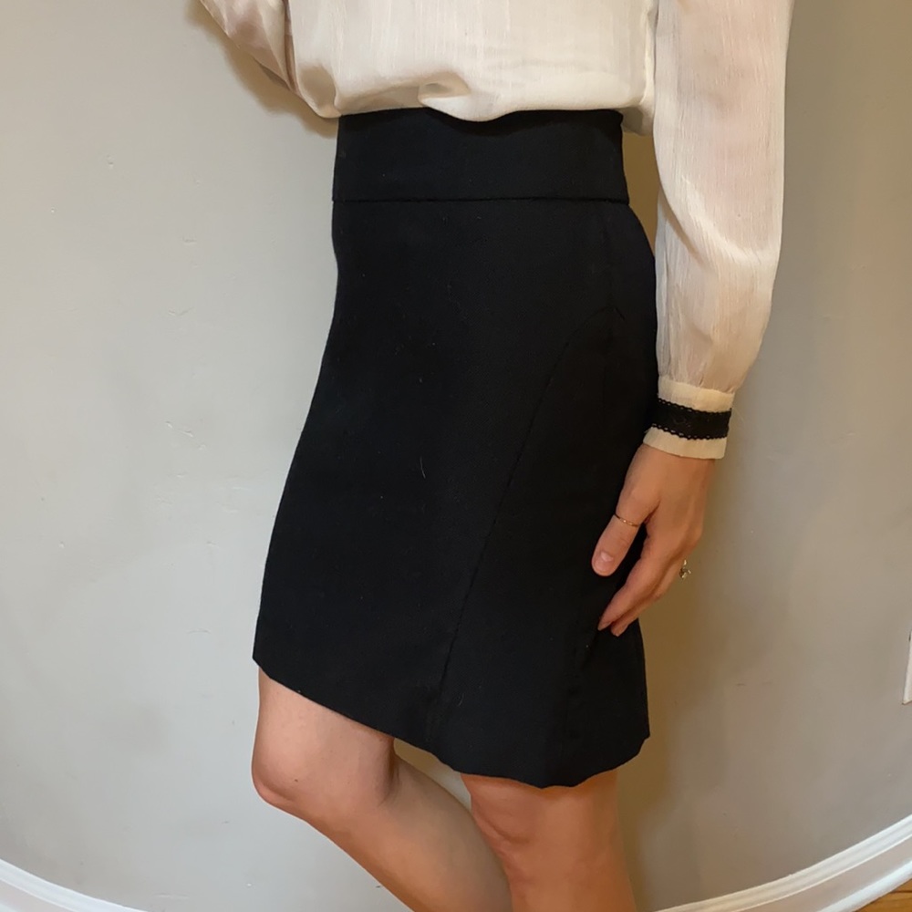 black pencil skirt